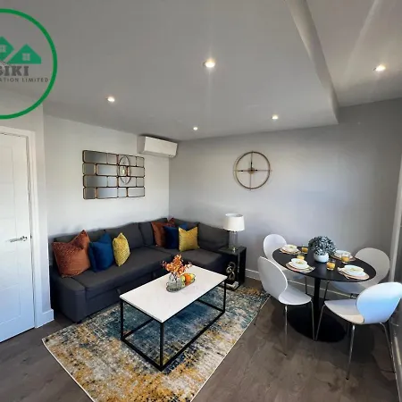 Aisiki Apartments: Pet-Friendly Duplexes with Air Con & Free WiFi Finchley Exterior photo