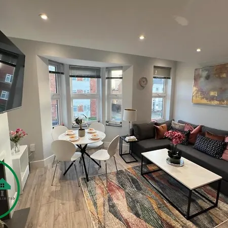 Aisiki Apartments: Pet-Friendly Duplexes with Air Con & Free WiFi Finchley Exterior photo