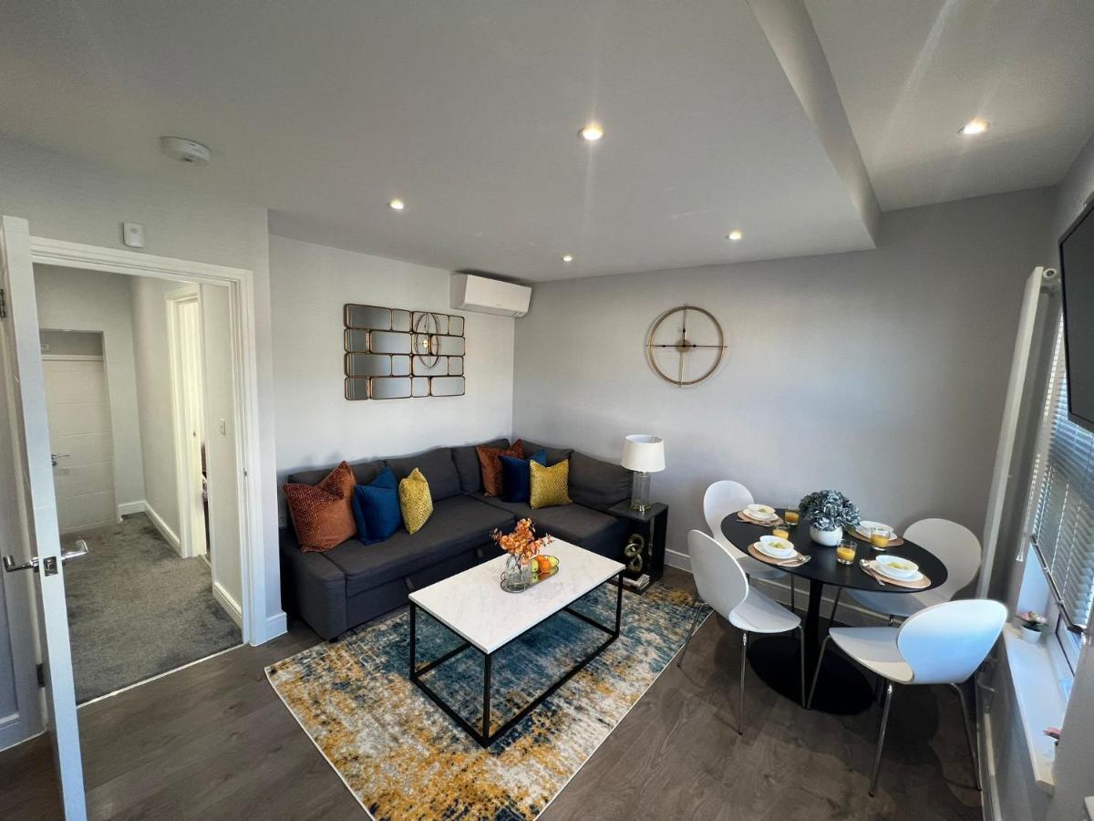 Aisiki Apartments: Pet-friendly With Air Con & Free Wifi * Finchley