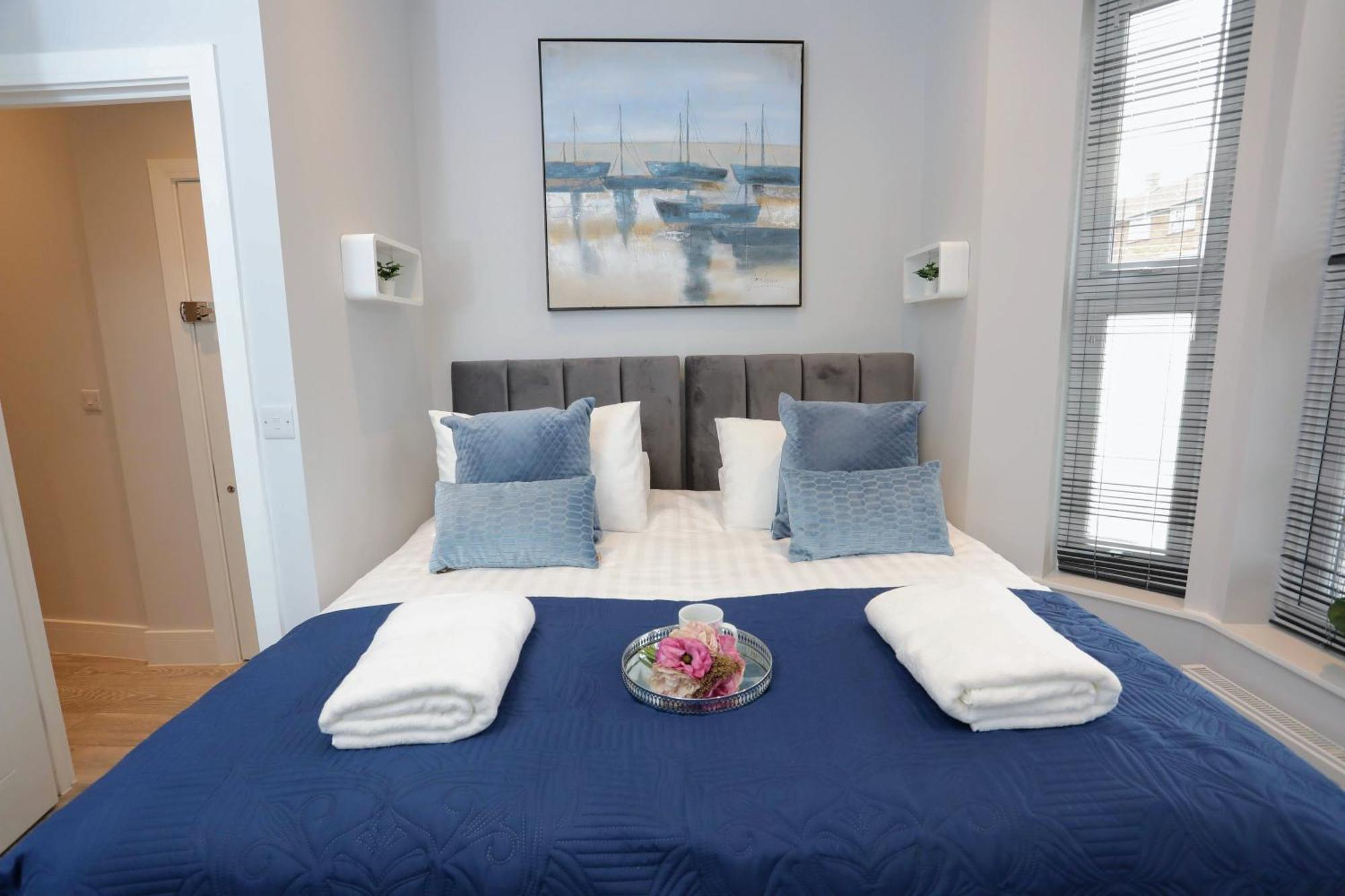 Aisiki Apartments: Pet-friendly With Air Con & Free Wifi * Finchley