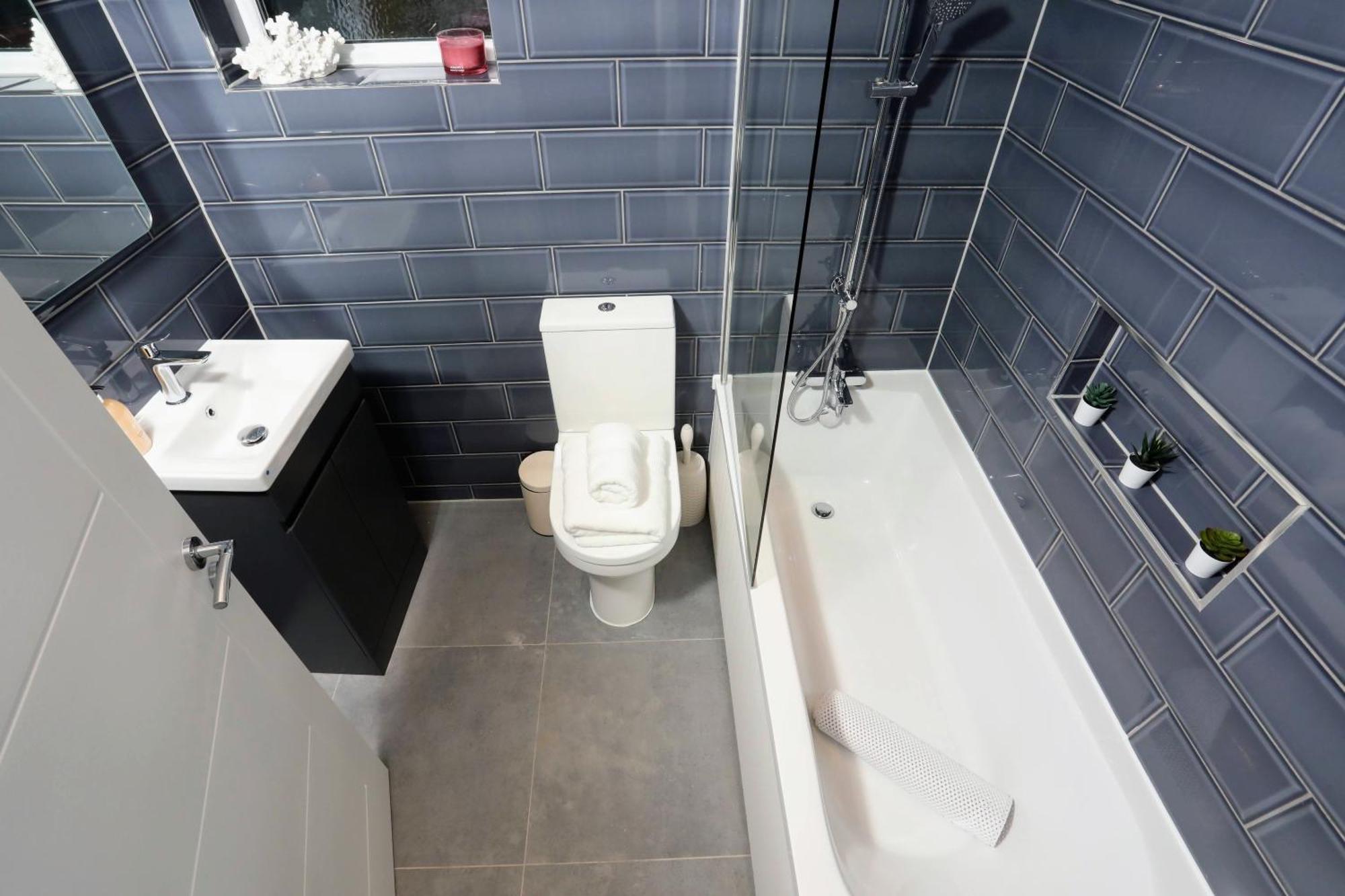 Aisiki Apartments: Pet-friendly With Air Con & Free Wifi Apartment