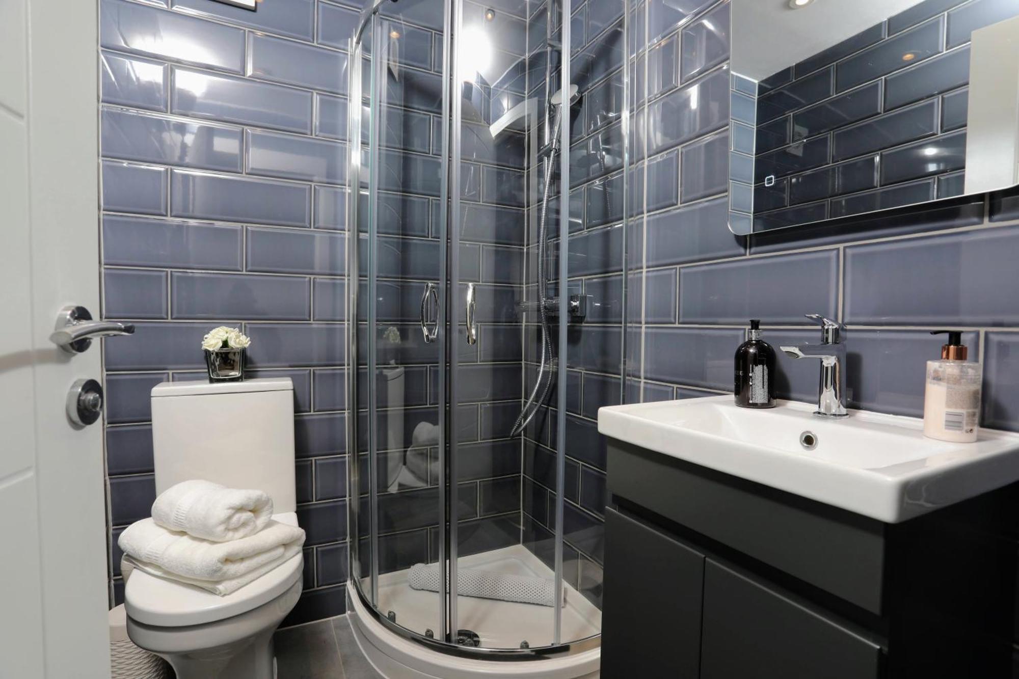 Aisiki Apartments: Pet-friendly With Air Con & Free Wifi *