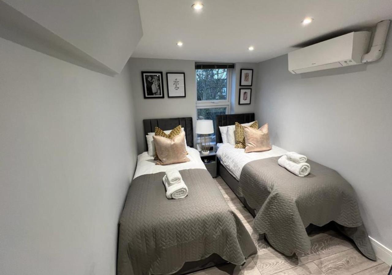 Aisiki Apartments: Pet-friendly With Air Con & Free Wifi * Finchley